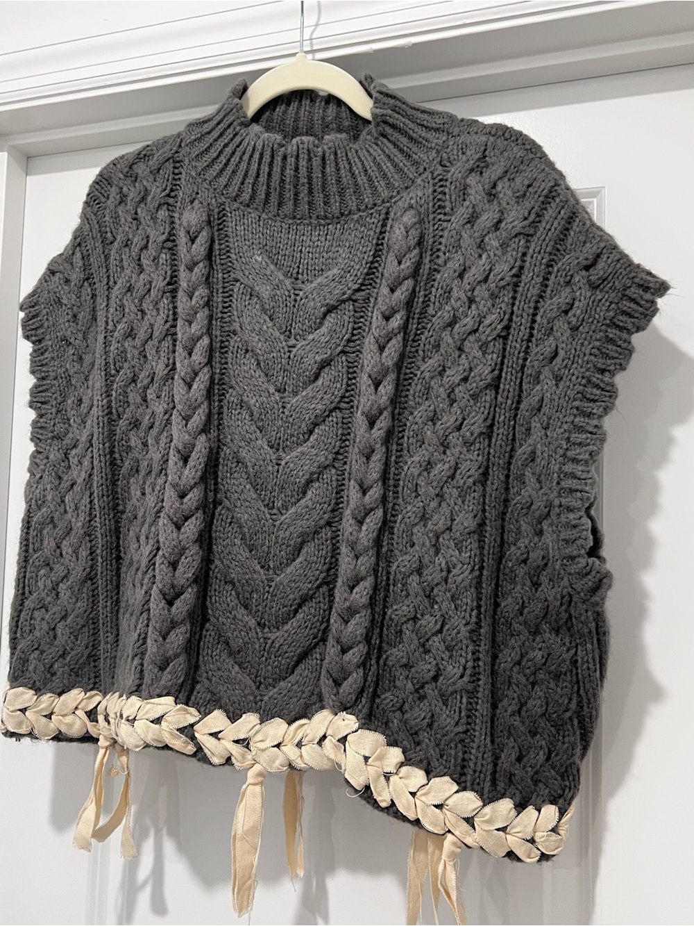 Zara Charcoal Cable Knit Artisan Sweater Vest Fringe Boho Cottagecore SZ Medium - Picture 5 of 15